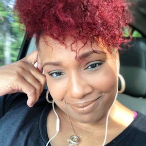 Meet your Posher, Tina